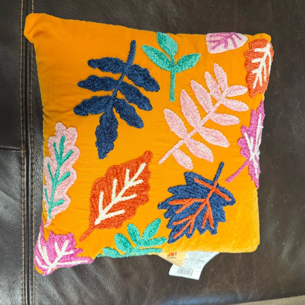 Fall leaf 🍁 chenille pillow